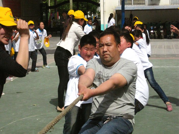 育才双语小学春季家校联谊运动会