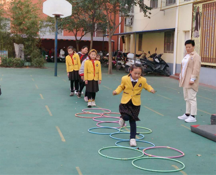 展育才教学风采，促教师专业成长——技科组教师听评课活动