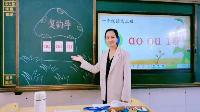 深耕课堂  研以致远 ----记民权县育才小学低年级语文组听评课活动