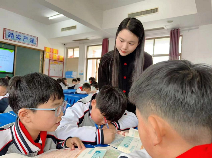 乘教研之风   展数学之美 ---民权县育才小学数学组公开课活动