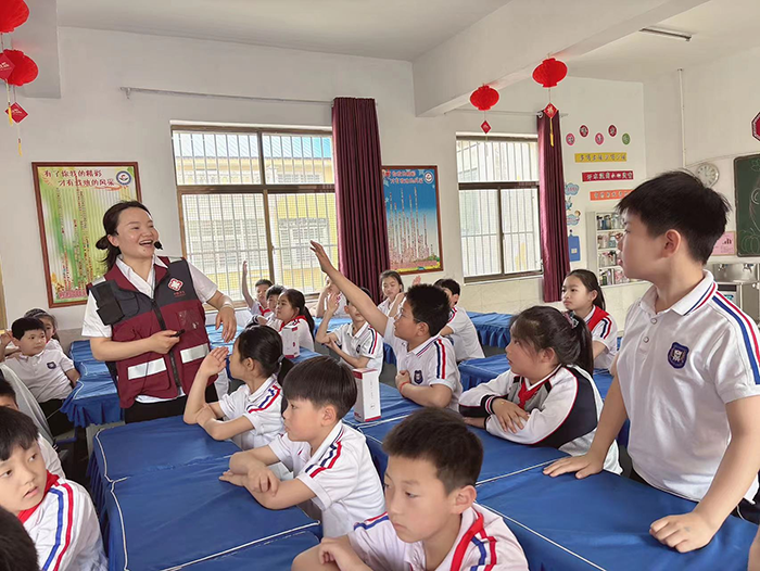 奶豆添营养  少油更健康－－民权县育才小学“5·20中国学生营养日”